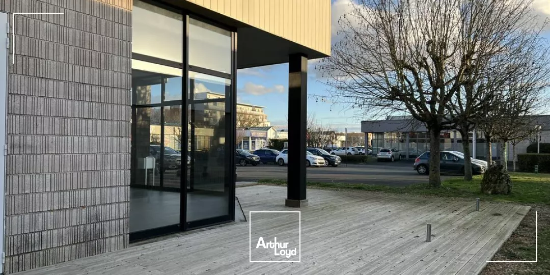 A louer Local commercial - 236 m² - Tours Nord / zone commerciale