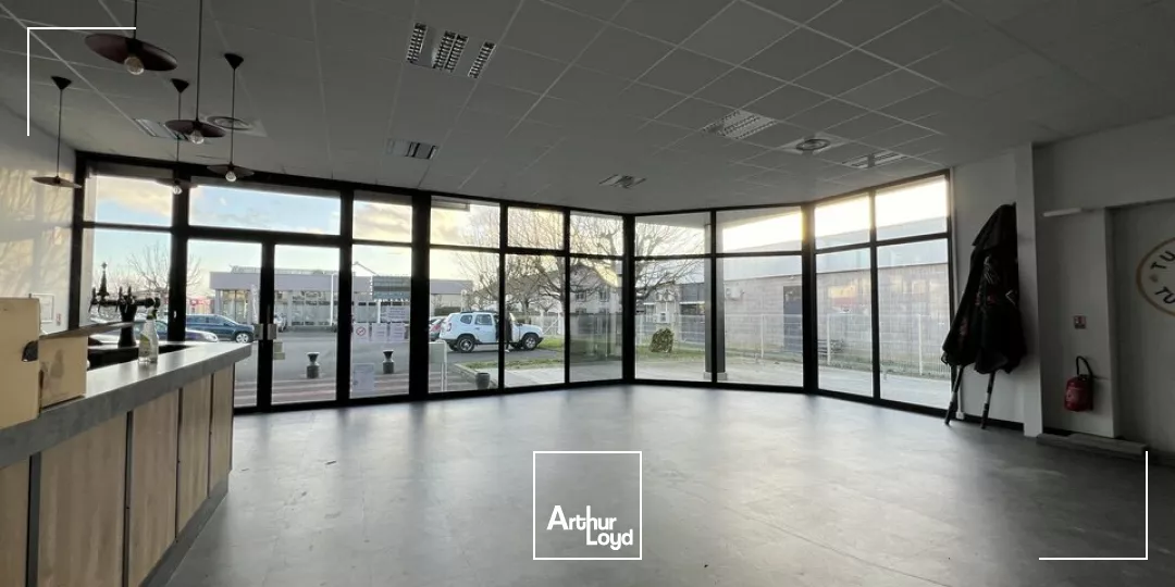 A louer Local commercial - 236 m² - Tours Nord / zone commerciale