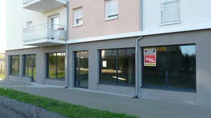 A vendre Local commercial 240 m² Chambray-lès-Tours - Offre immobilière - Arthur Loyd